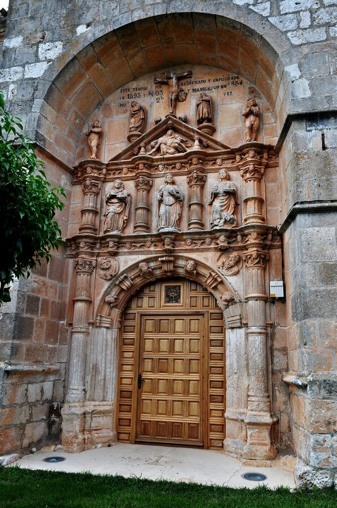 Portada de la Iglesia