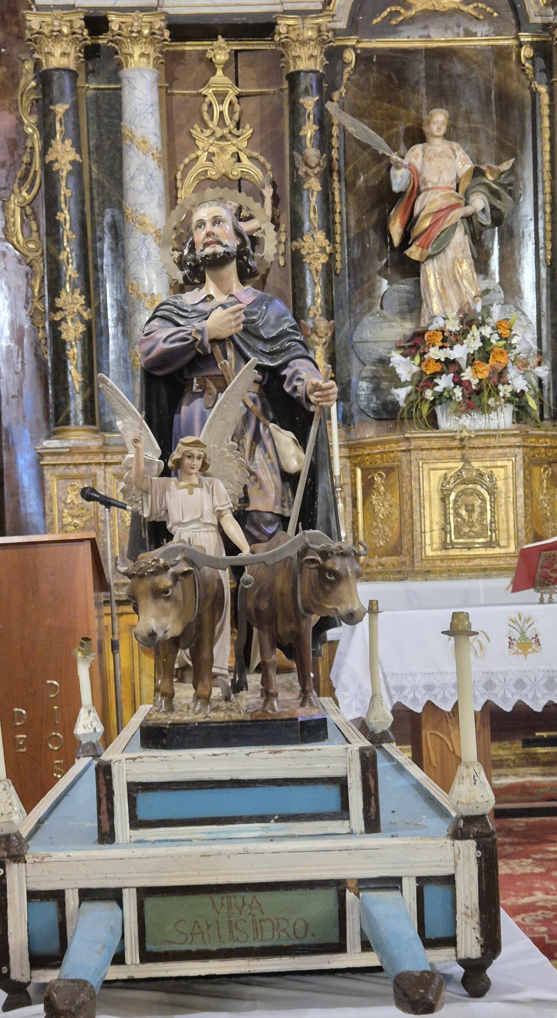 San Isidro, engalanado.
